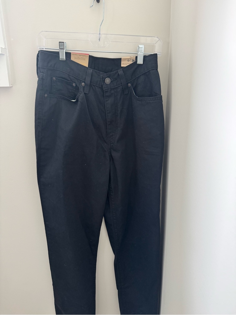 NWT - Levi's High-Waisted Mom Jeans